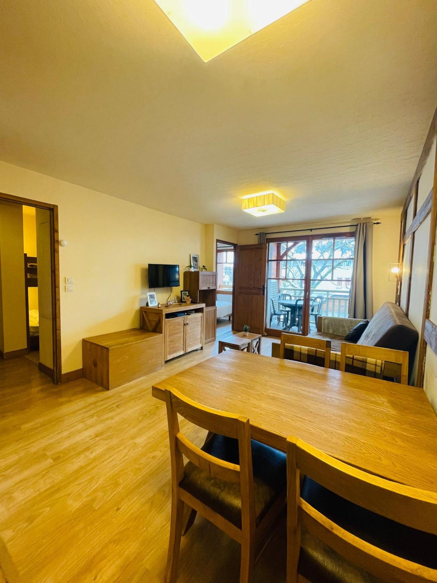 Appartements Avec Piscine Interieure Sauna Parking Etage 1 Au Centre Du Village Dans Residence Cami Real Saint-Lary-Soulan Exteriér fotografie